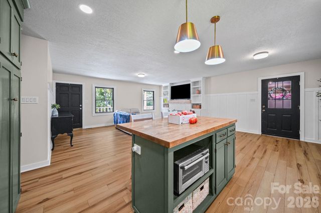 6643 Wards Gap Road, Casar, NC 28020