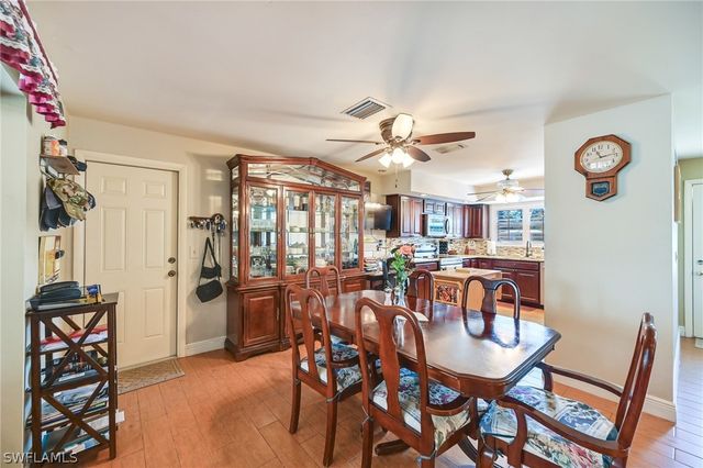 20 Maui CIR 20, Naples, FL 34112