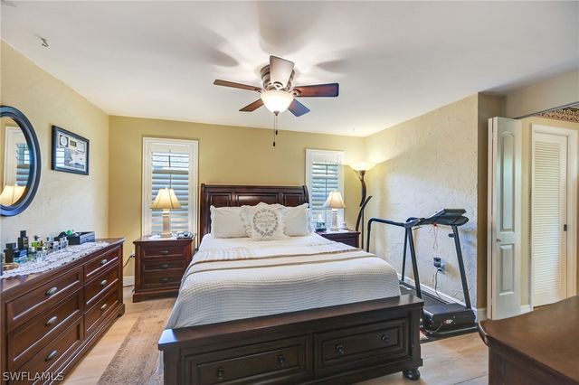 20 Maui CIR 20, Naples, FL 34112