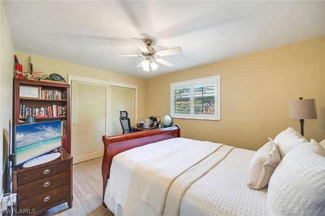 20 Maui CIR 20, Naples, FL 34112