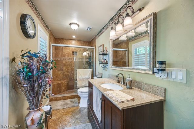 20 Maui CIR 20, Naples, FL 34112