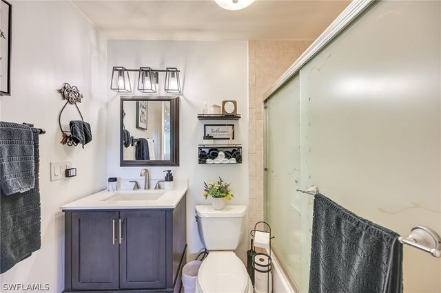 20 Maui CIR 20, Naples, FL 34112