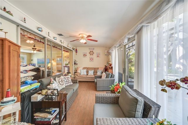 20 Maui CIR 20, Naples, FL 34112