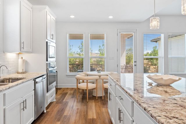 5713 Alamosa Clearing DR, Lakeway, TX 78738