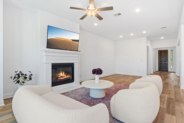 5713 Alamosa Clearing DR, Lakeway, TX 78738