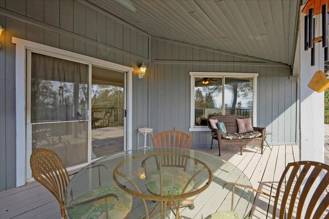 18744 Joseph Dr, Grass Valley, CA 95949
