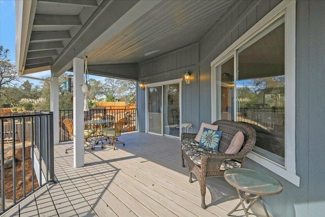 18744 Joseph Dr, Grass Valley, CA 95949