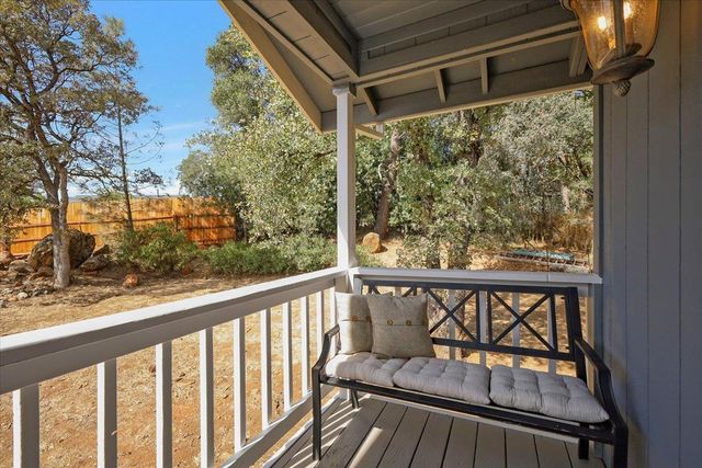 18744 Joseph Dr, Grass Valley, CA 95949