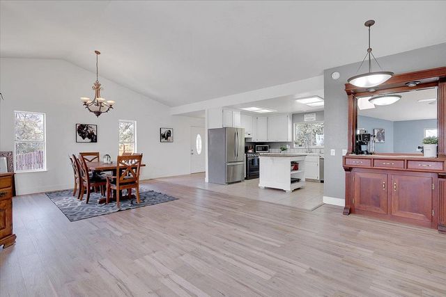 18744 Joseph Dr, Grass Valley, CA 95949