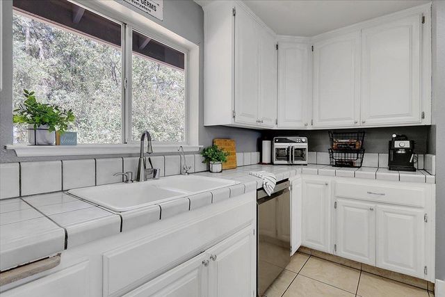 18744 Joseph Dr, Grass Valley, CA 95949