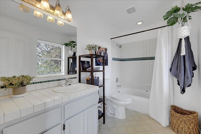 18744 Joseph Dr, Grass Valley, CA 95949