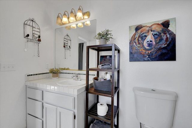 18744 Joseph Dr, Grass Valley, CA 95949