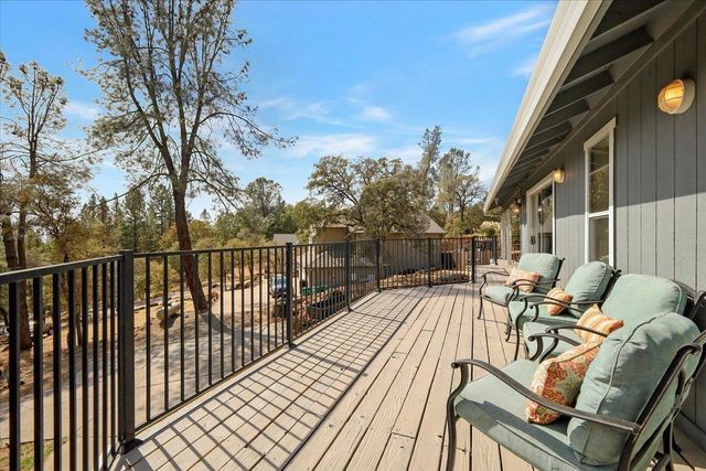 18744 Joseph Dr, Grass Valley, CA 95949