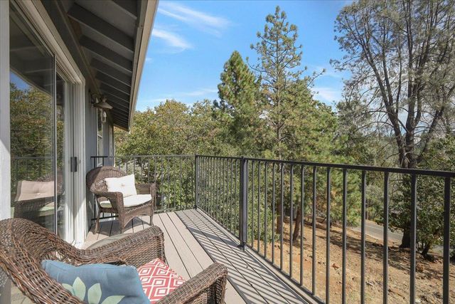 18744 Joseph Dr, Grass Valley, CA 95949