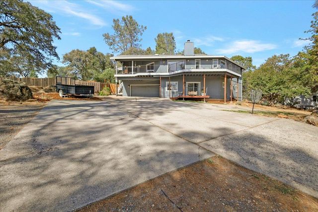 18744 Joseph Dr, Grass Valley, CA 95949