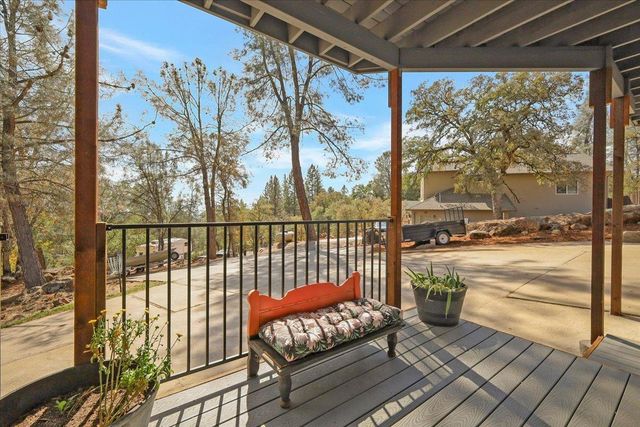 18744 Joseph Dr, Grass Valley, CA 95949