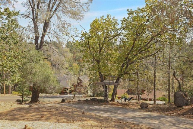 18744 Joseph Dr, Grass Valley, CA 95949