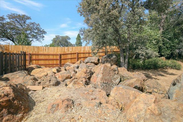 18744 Joseph Dr, Grass Valley, CA 95949