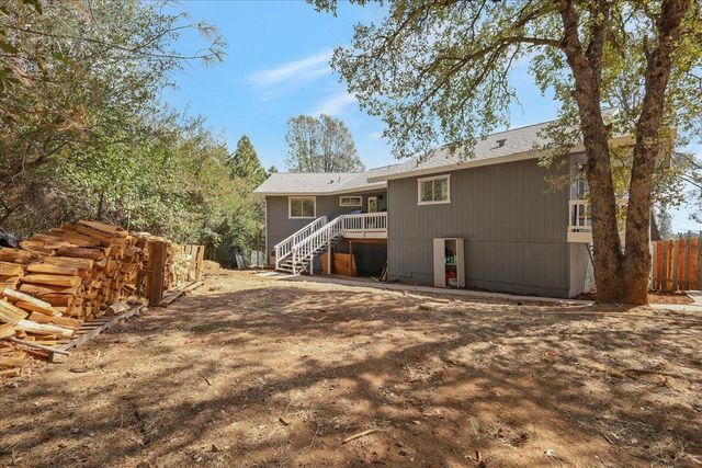 18744 Joseph Dr, Grass Valley, CA 95949
