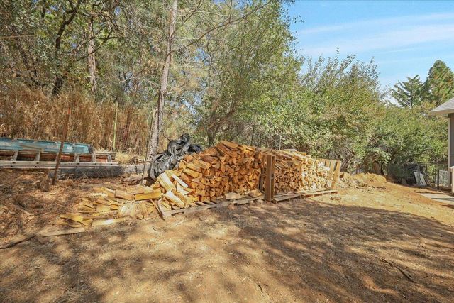 18744 Joseph Dr, Grass Valley, CA 95949