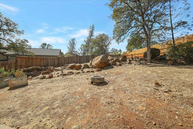 18744 Joseph Dr, Grass Valley, CA 95949
