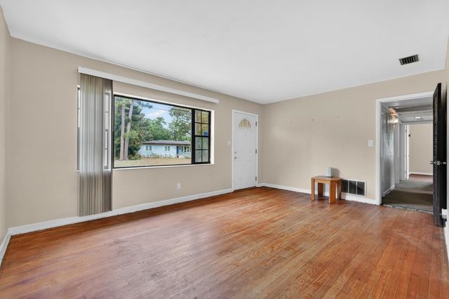 1241 Lorento St, Jacksonville, FL 32211