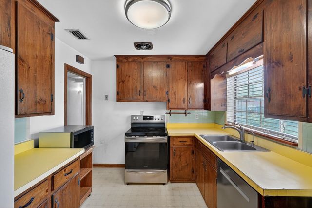 1241 Lorento St, Jacksonville, FL 32211