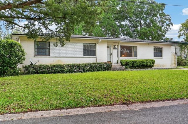 1241 Lorento St, Jacksonville, FL 32211