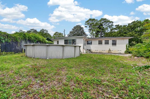 1241 Lorento St, Jacksonville, FL 32211