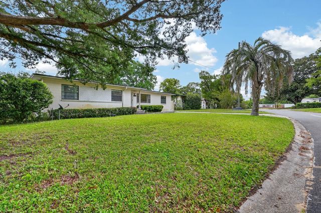 1241 Lorento St, Jacksonville, FL 32211