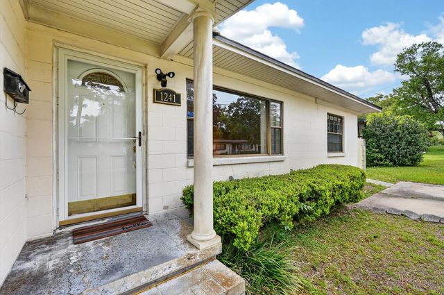 1241 Lorento St, Jacksonville, FL 32211