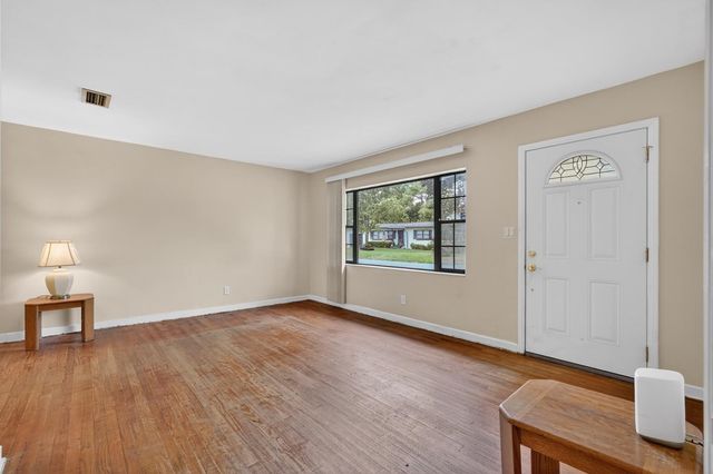 1241 Lorento St, Jacksonville, FL 32211