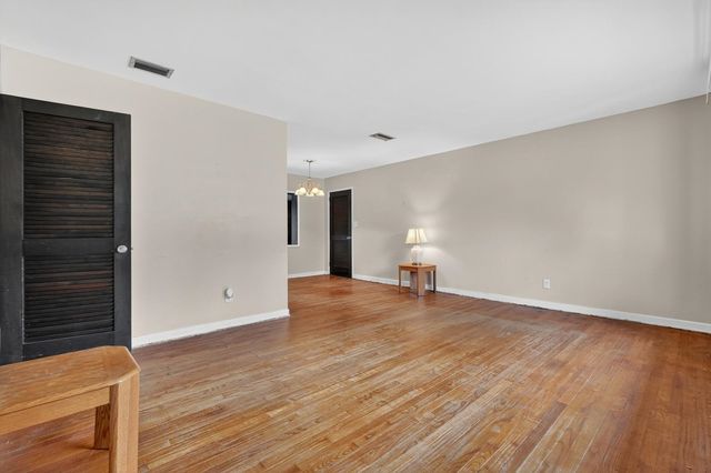 1241 Lorento St, Jacksonville, FL 32211