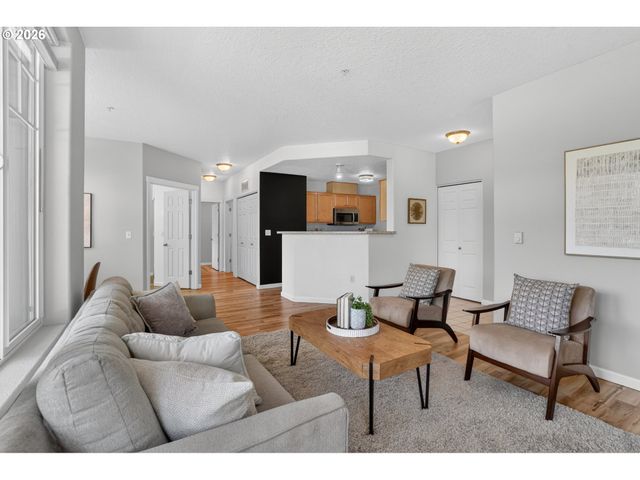 14600 Sw MAGPIE Ln 101, Beaverton, OR 97007