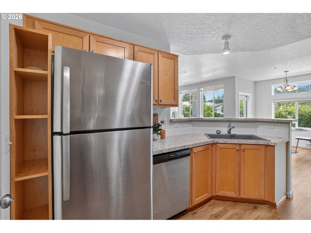14600 Sw MAGPIE Ln 101, Beaverton, OR 97007