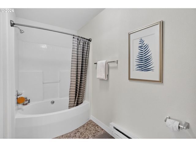 14600 Sw MAGPIE Ln 101, Beaverton, OR 97007