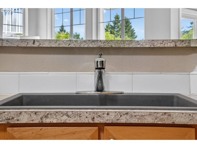 14600 Sw MAGPIE Ln 101, Beaverton, OR 97007