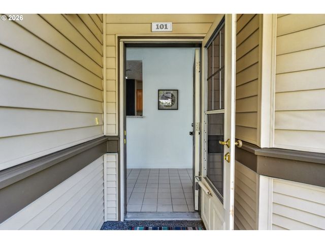 14600 Sw MAGPIE Ln 101, Beaverton, OR 97007