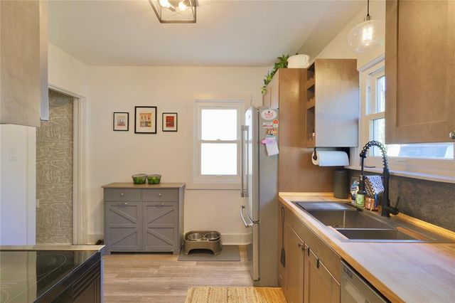 625 Dewey Street, Eau Claire, WI 54703