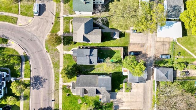 625 Dewey Street, Eau Claire, WI 54703