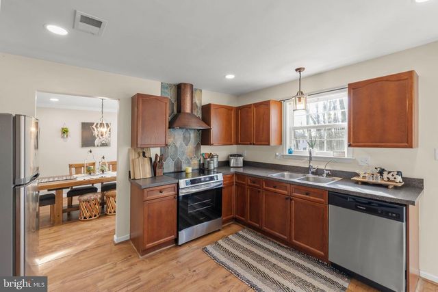 1105 HENRY DR, Winchester, VA 22602