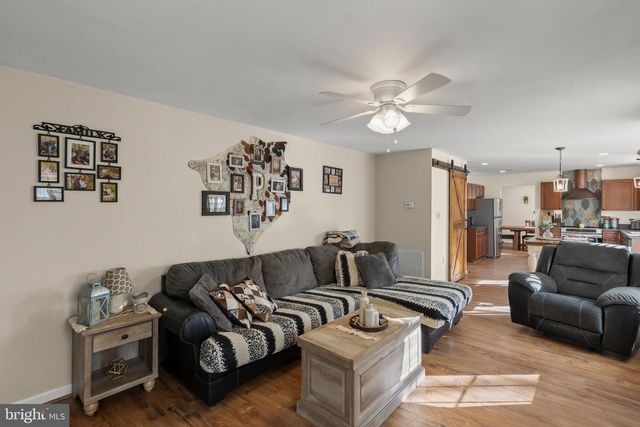 1105 HENRY DR, Winchester, VA 22602