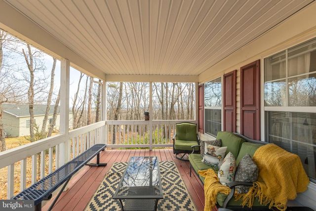 1105 HENRY DR, Winchester, VA 22602