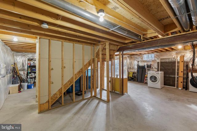 1105 HENRY DR, Winchester, VA 22602