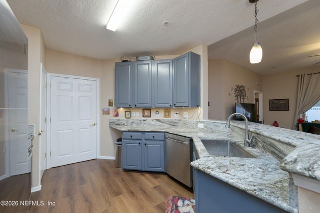 785 OAKLEAF PLANTATION Parkway 1913, Orange Park, FL 32065