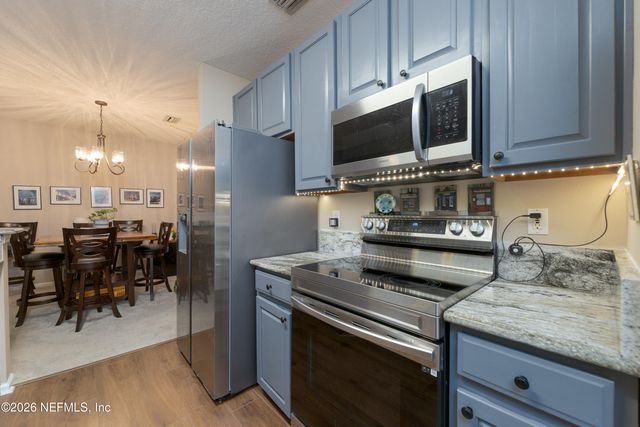 785 OAKLEAF PLANTATION Parkway 1913, Orange Park, FL 32065