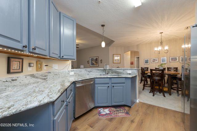 785 OAKLEAF PLANTATION Parkway 1913, Orange Park, FL 32065