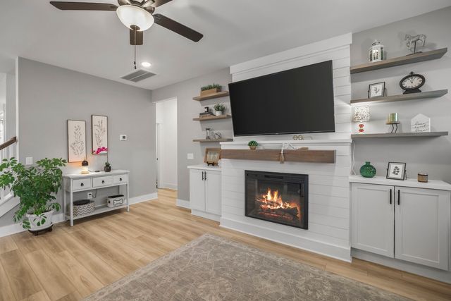 376 Turfway Park, Gallatin, TN 37066