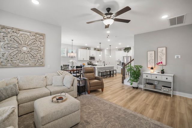 376 Turfway Park, Gallatin, TN 37066