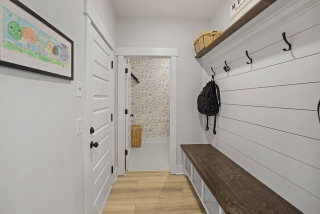 376 Turfway Park, Gallatin, TN 37066